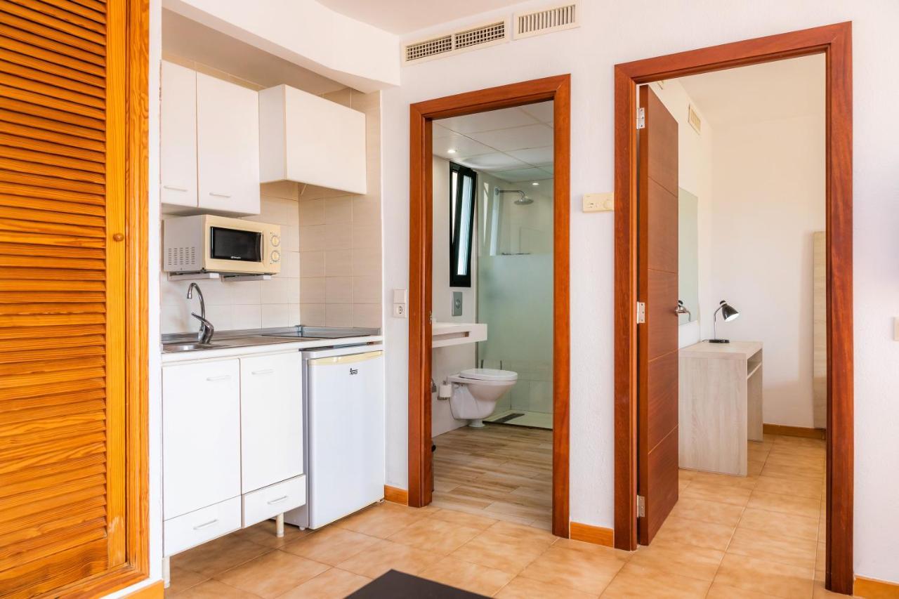 Apto Con Terraza 301 Кала Милор Екстериор снимка